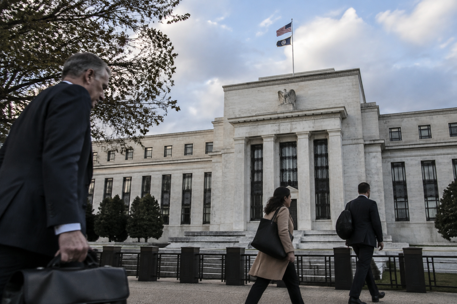 Fed raises policy rate to 3.75%-4.00% in unanimous vote
