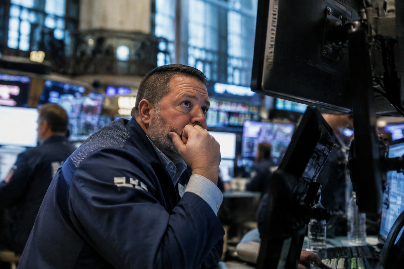 DarkIris plunges 55% to $0.75 as company prices $6 million stock offering