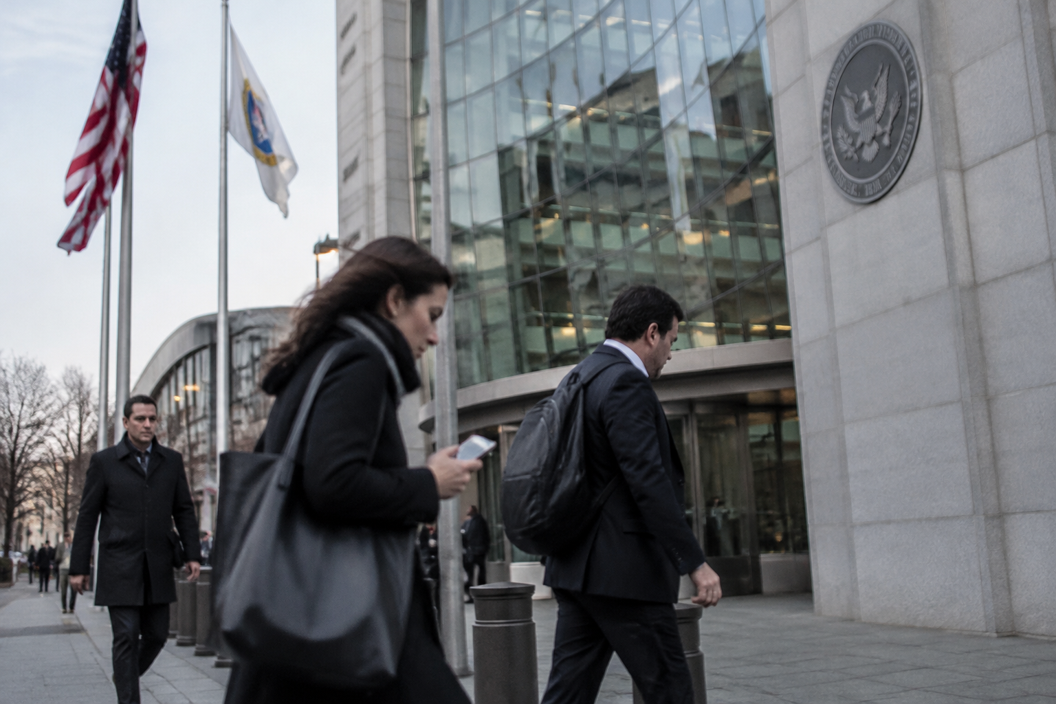 SEC and global regulators issue joint bulletin to combat rising investor scams